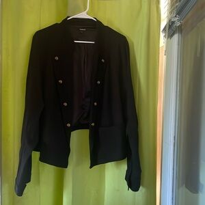 Torrid cropped band jacket size 3